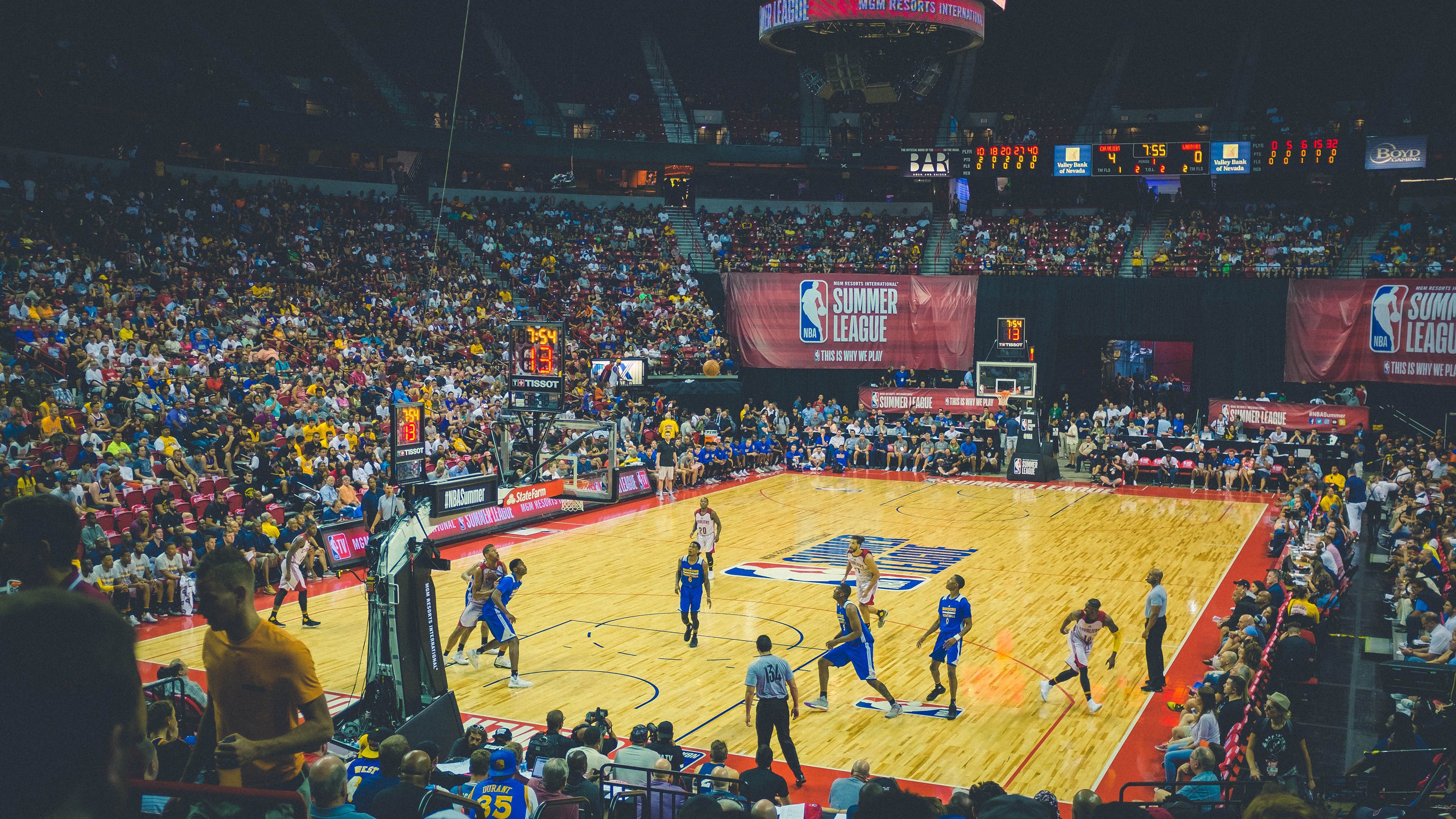 『未来之都』：探索《堡垒之夜》的无限创意新世界